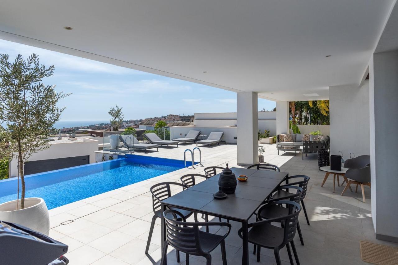 Villa 3 Bed Dream With Pool & Panormaic Sea Views Málaga