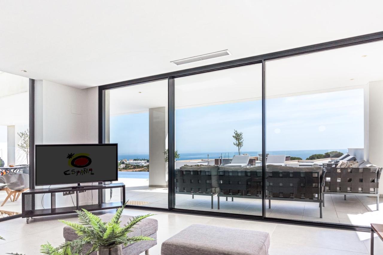 Villaer 3 Bed Dream With Pool & Panormaic Sea Views *