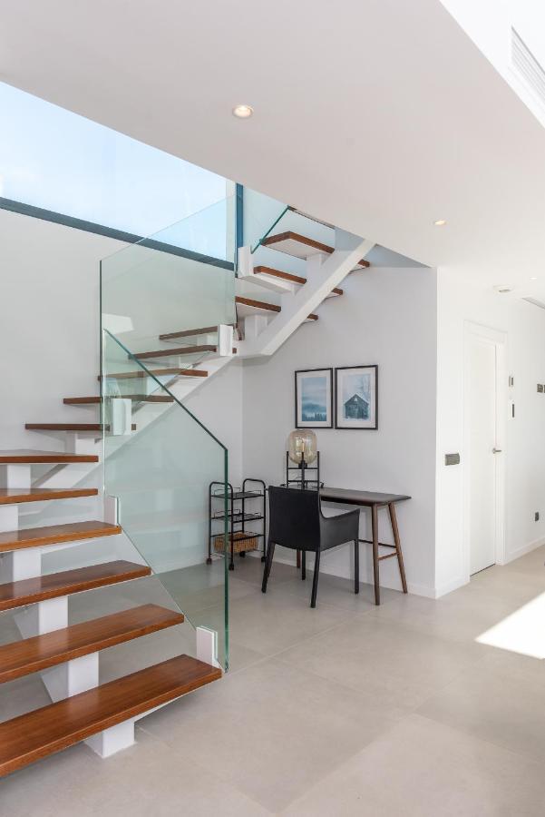 3 Bed Dream With Pool & Panormaic Sea Views *